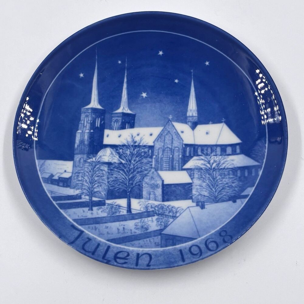 Vintage 1968 Bareuther Christmas Collector Plate Roskilde Cathedral Denmark